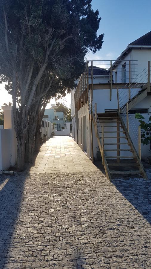 Beachway Guesthouse Port Elizabeth Exterior photo